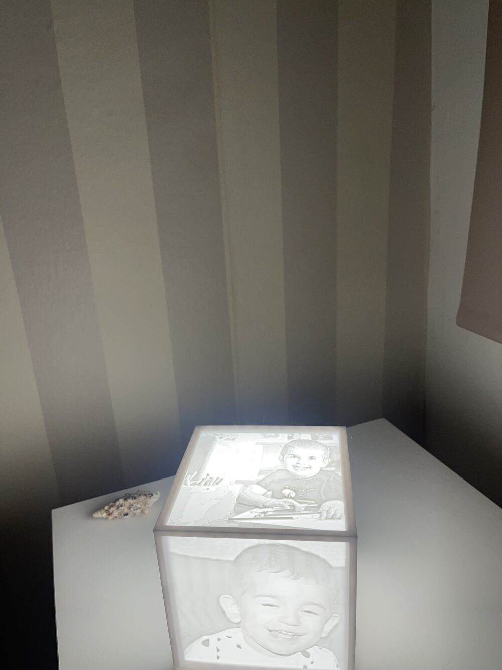 Luminária cubo 4faces Personalizável - Image 10